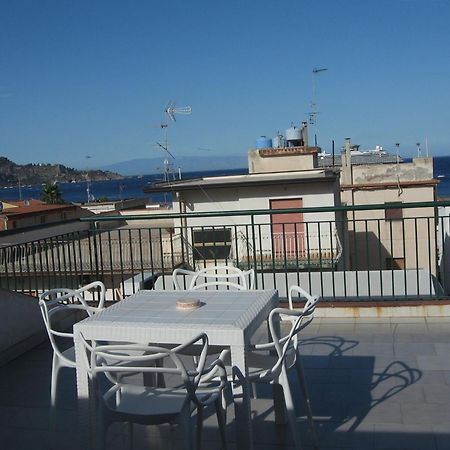 Nino'S Apartments Giardini Naxos Exterior foto