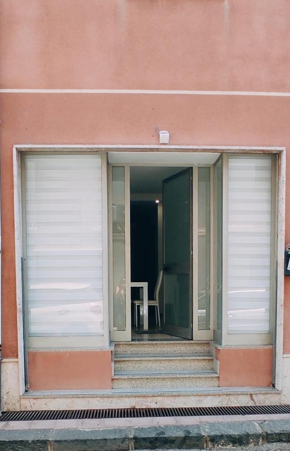 Nino'S Apartments Giardini Naxos Exterior foto