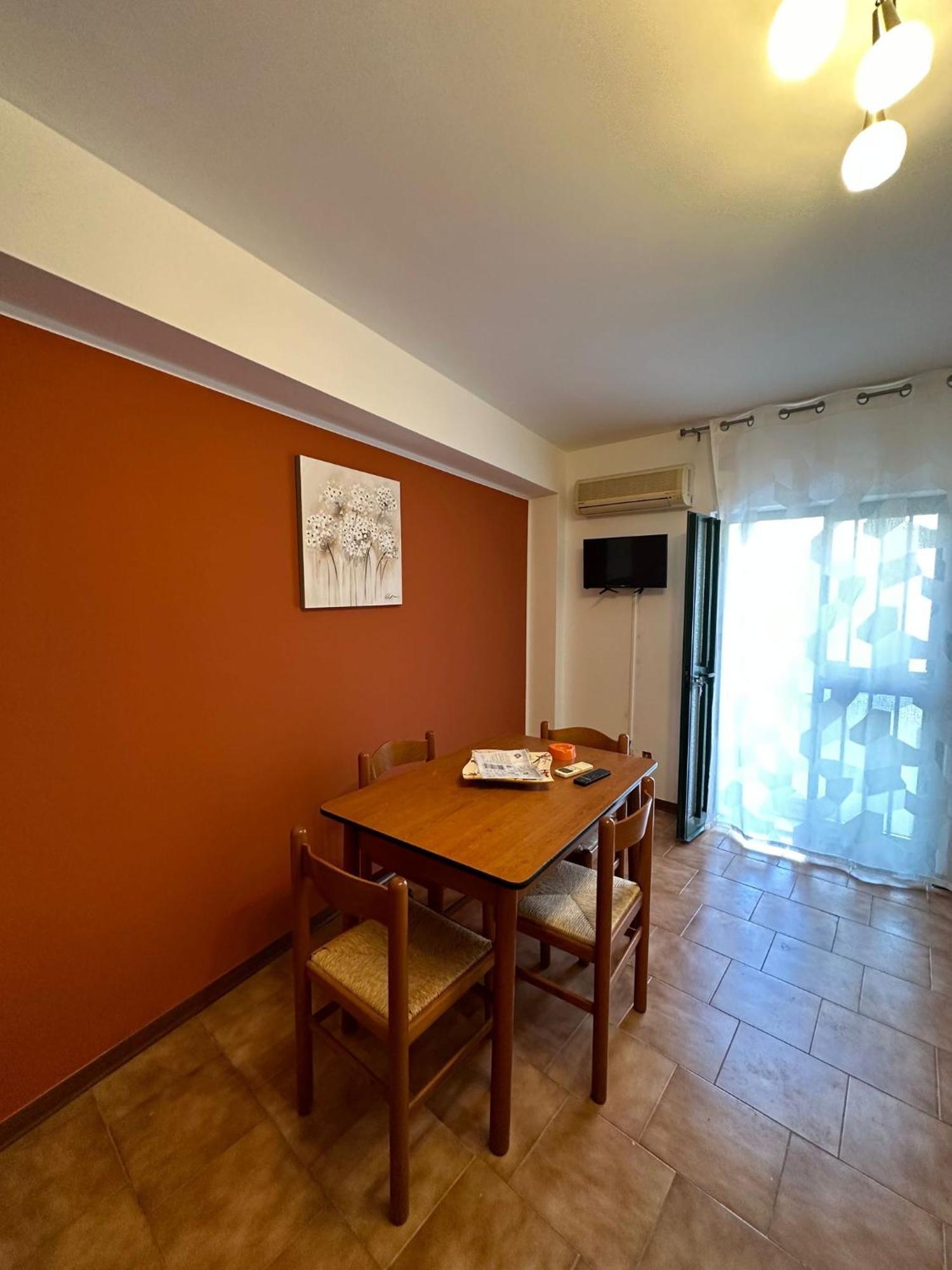 Nino'S Apartments Giardini Naxos Exterior foto