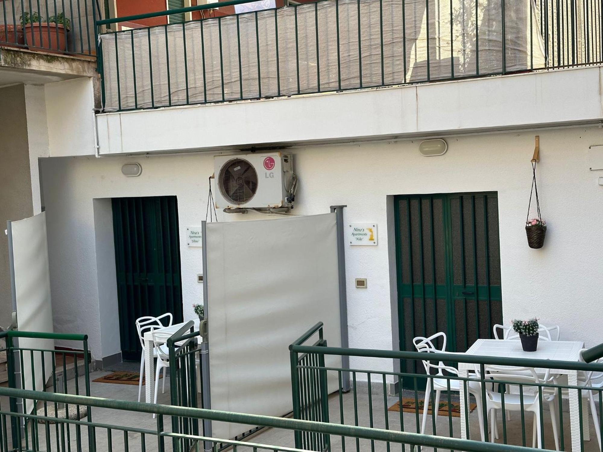 Nino'S Apartments Giardini Naxos Exterior foto